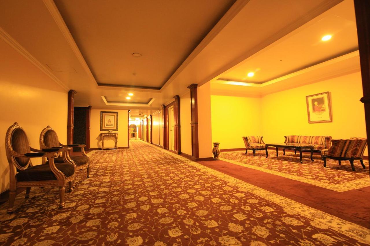 Dynasty Hotel Guwahati Exterior photo